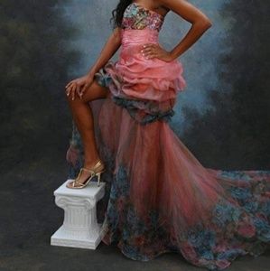 Jovani Size 4 Dress with removable train